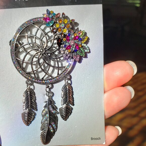 Dream Catcher Brooch with Rhinestones - Picture 9 of 10